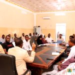 Agaasimaha Guud ee Wasaaradda Caafimaadka DKGS Mudane Dr Ibrahim Adan Ali Soomow ayaa shir gudoomiyay kulanka Billaha ah ee Shaqaalaha Xafiiska Dahaxe ee Wasaaradda Caafimaadka DGKGS.